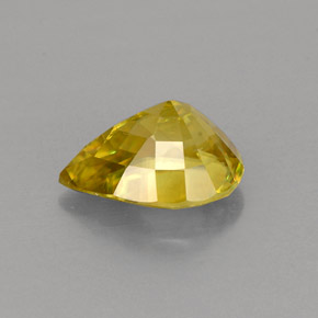 Sphene Gemstone in 8.3 x 6.3 mm Size for Sale, Sphene Stone in Greenish Golden Color