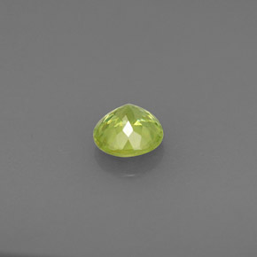 Sphene Gemstone in 4.6 mm Size for Sale, Sphene Stone in Yellowish Green Color