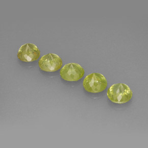 Sphene Gemstone in 4.1 mm Size for Sale, Sphene Stone in Yellowish Green Color