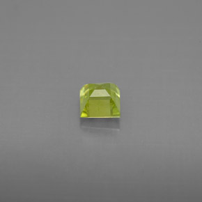 Sphene Gemstone in 4 x 4 mm (calibrated) Size for Sale, Sphene Stone in Yellowish Green Color