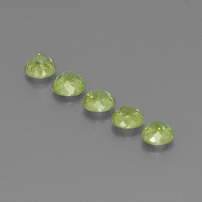 Sphene Gemstone in 4 mm (calibrated) Size for Sale, Sphene Stone in Golden Green Color