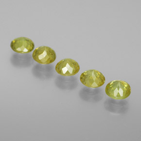 Sphene Gemstone in 4 mm (calibrated) Size for Sale, Sphene Stone in Golden Green Color