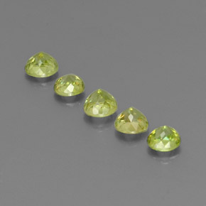 Sphene Gemstone in 4 mm (calibrated) Size for Sale, Sphene Stone in Golden Green Color