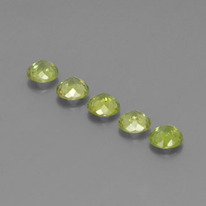 Sphene Gemstone in 4.5 mm Size for Sale, Sphene Stone in Golden Green Color