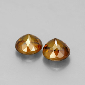 Sphene Gemstone in 4.4 mm Size for Sale, Sphene Stone in Golden Orange Color