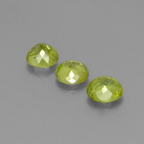 Sphene Gemstone in 4.6 mm Size for Sale, Sphene Stone in Golden Green Color