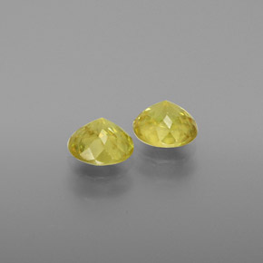 Sphene Gemstone in 5 mm (calibrated) Size for Sale, Sphene Stone in Golden Green Color