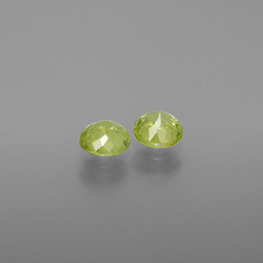 Sphene Gemstone in 4.4 mm Size for Sale, Sphene Stone in Golden Green Color