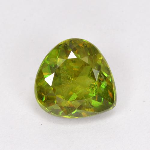 Verde foresta Sfene Gem - 1ct Sfaccettatura a pera (ID: 513191)