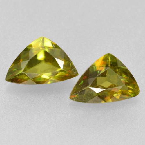 Medium Gold Sphene Gem - 0.3ct Trillion Facet (ID: 560384)