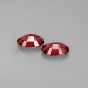 Spinel Gemstone in 6.6 x 4.7 mm Size for Sale, Spinel Stone in Red Color