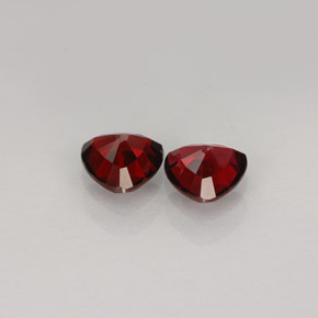 Spinel Gemstone in 5 x 5 mm (calibrated) Size for Sale, Spinel Stone in Deep Red Color