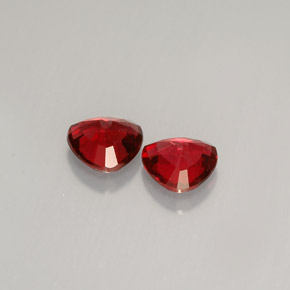 Spinel Gemstone in 5 x 5 mm (calibrated) Size for Sale, Spinel Stone in Red Color