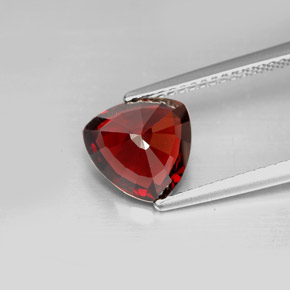 Spinel Gemstone in 8.4 x 8.5 mm Size for Sale, Spinel Stone in Deep Red Color