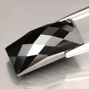 Spinel Gemstone in 17.8 x 8.3 mm Size for Sale, Spinel Stone in Black Color