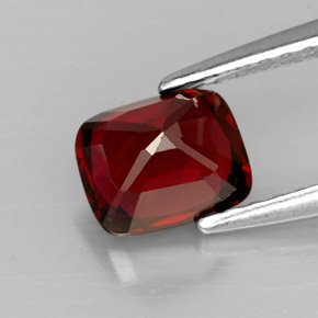 Spinel Gemstone in 6.3 x 5.1 mm Size for Sale, Spinel Stone in Red Color