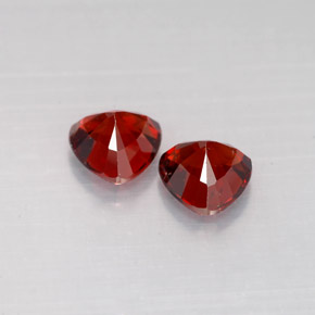 Spinel Gemstone in 5 x 5 mm (calibrated) Size for Sale, Spinel Stone in Deep Red Color