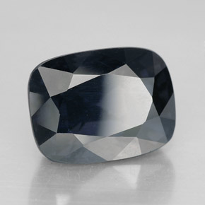 6.64 ct Violet Spinel Stone, Natural Spinel in Cushion-Cut Shape for Sale