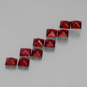 Spinel Gemstone in 3.1 x 3 mm Size for Sale, Spinel Stone in Red Color