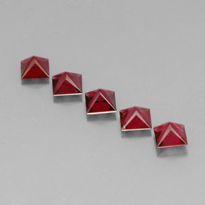 Spinel Gemstone in 4 x 4 mm (calibrated) Size for Sale, Spinel Stone in Red Color