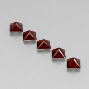 Spinel Gemstone in 4 x 4 mm (calibrated) Size for Sale, Spinel Stone in Red Color