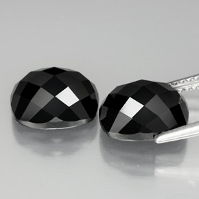Spinel Gemstone in 10 x 8.1 mm Size for Sale, Spinel Stone in Black Color