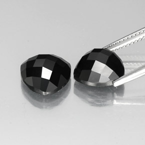 Spinel Gemstone in 10 x 10 mm (calibrated) Size for Sale, Spinel Stone in Black Color