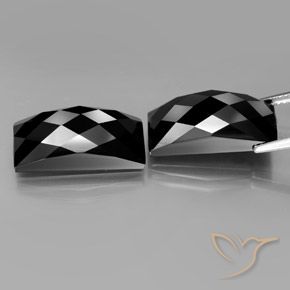 Spinel Gemstones in 17.5 x 8.1 mm Size for Sale, Spinel Stones in Black Color