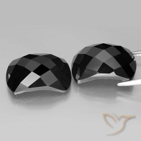 Spinel Gemstones in 18.2 x 11.8 mm Size for Sale, Spinel Stones in Black Color