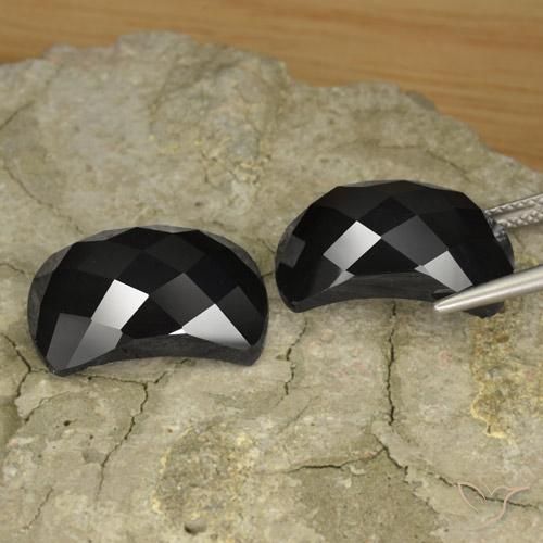 Spinel Gemstones in 18.1 x 11.7 mm Size for Sale, Spinel Stones in Black Color