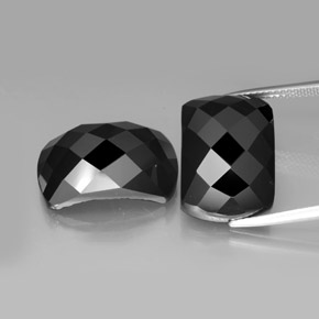 Black Spinel Gem - 13.9ct Barrel Rose Cut (ID: 377596)