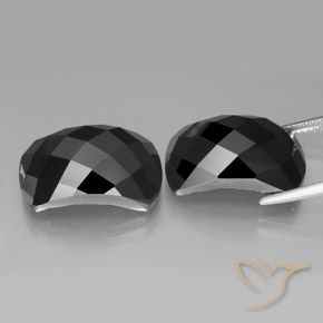 Spinel Gemstones in 18.2 x 11.9 mm Size for Sale, Spinel Stones in Black Color