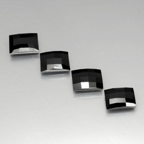 Lote de 4 piezas de Espinela Negro Corte Baguette de Tailandia - Peso 12,42 ct en total / promedio. 3,11 ct cada uno, Tamaño 10,1 x 8,2mm, Color: Negro, Dureza Mohs 8 Adecuado para joyas de uso diario, Photo A