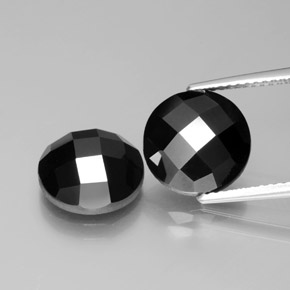 Passendes Paar 10,1mm Rund Rosenschliff runder Spinell, Gewicht von insgesamt 8,79 ct/Durchschn. je 4,4 ct, passendes Spinell-Paar in Opaque Reinheit in Schwarz Farbe, Garantiert natürliche Edelsteine, Mohs-Härte 8 Geeignet für den täglichen Gebrauch im Schmuck, Photo A