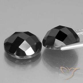 Spinel Gemstones in 12 mm (calibrated) Size for Sale, Spinel Stones in Black Color