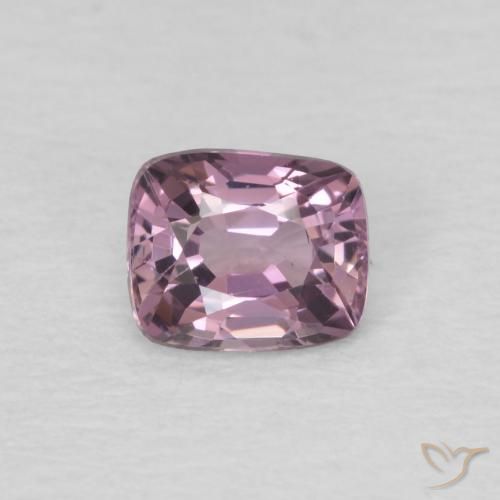 Spinello viola da 0,5 ct, taglio a cuscino da 5 x 4,2 mm dalla Tanzania, Photo A