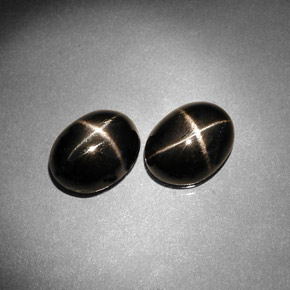 4.02 ct Black Star Diopside Stone, Natural Star Diopside in Oval Cabochon Shape for Sale