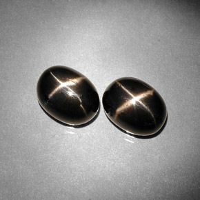 5.21 ct Black Star Diopside Stone, Natural Star Diopside in Oval Cabochon Shape for Sale