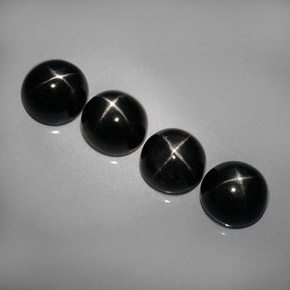 8.82 ct Black Star Diopside Stone, Natural Star Diopside in Round Cabochon Shape for Sale