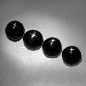 9.49 ct Black Star Diopside Gemstone, Star Diopside Gem in Round Cabochon Shape for Sale.