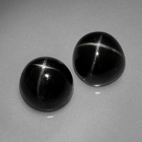 4.83 ct Black Star Diopside Gemstone, Star Diopside Gem in Round Cabochon Shape for Sale.