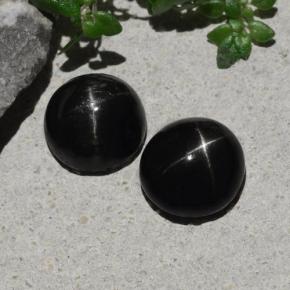Black Star Diopside Gem - 2.3ct Round Cabochon (ID: 480482)