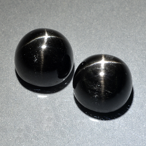 Black Star Diopside Gem - 4.9ct Round Cabochon (ID: 502190)
