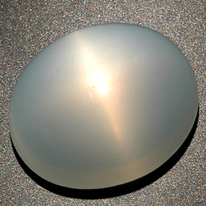 13.17 ct Cream Star Moonstone Gemstone, Star Moonstone Gem in Oval Cabochon Shape for Sale.