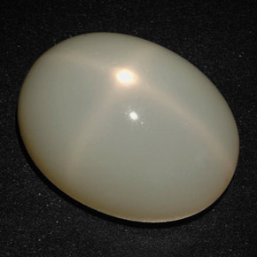 20.13 ct Cream Star Moonstone Stone, Natural Star Moonstone in Oval Cabochon Shape for Sale