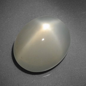 6.58 ct Cream Star Moonstone Gemstone, Star Moonstone Gem in Oval Cabochon Shape for Sale.
