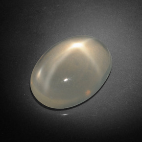 8.17 ct Cream Star Moonstone Gemstone, Star Moonstone Gem in Oval Cabochon Shape for Sale.