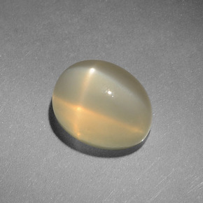 2.95 ct Cream Star Moonstone Stone, Natural Star Moonstone in Oval Cabochon Shape for Sale