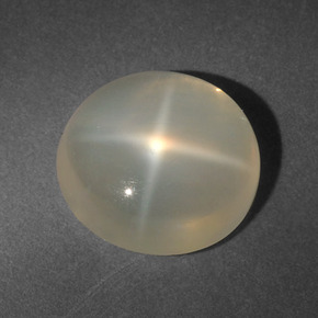 5.27 ct Cream Star Moonstone Gemstone, Star Moonstone Gem in Round Cabochon Shape for Sale.