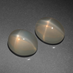 9.06 ct Cream Star Moonstone Stone, Natural Star Moonstone in Oval Cabochon Shape for Sale